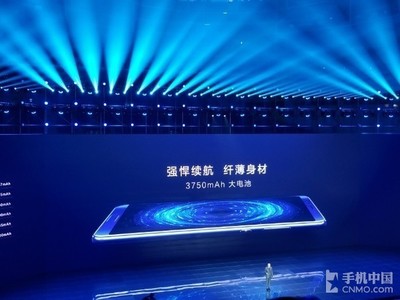 11月新機(jī)潮來襲 堅(jiān)果Pro2與一加5T領(lǐng)銜，科技界競爭再升溫