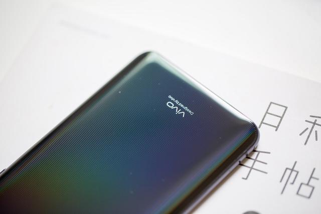 探索未來旗艦，“黑科技”開路的vivo NEX全面測(cè)評(píng)與識(shí)加科技智慧屏使用體驗(yàn)